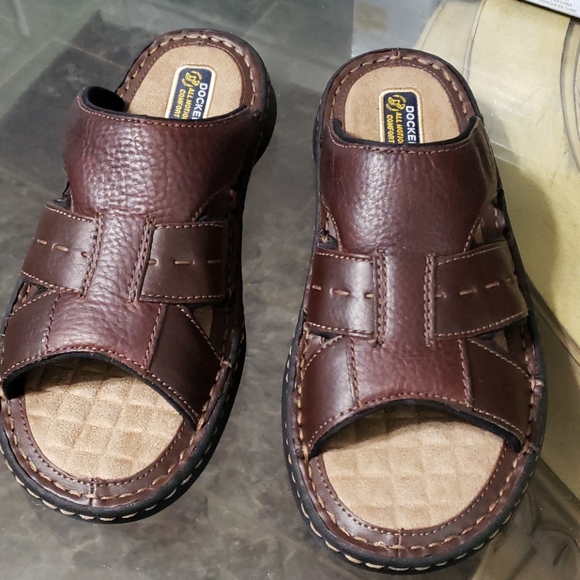 dockers all motion comfort sandals